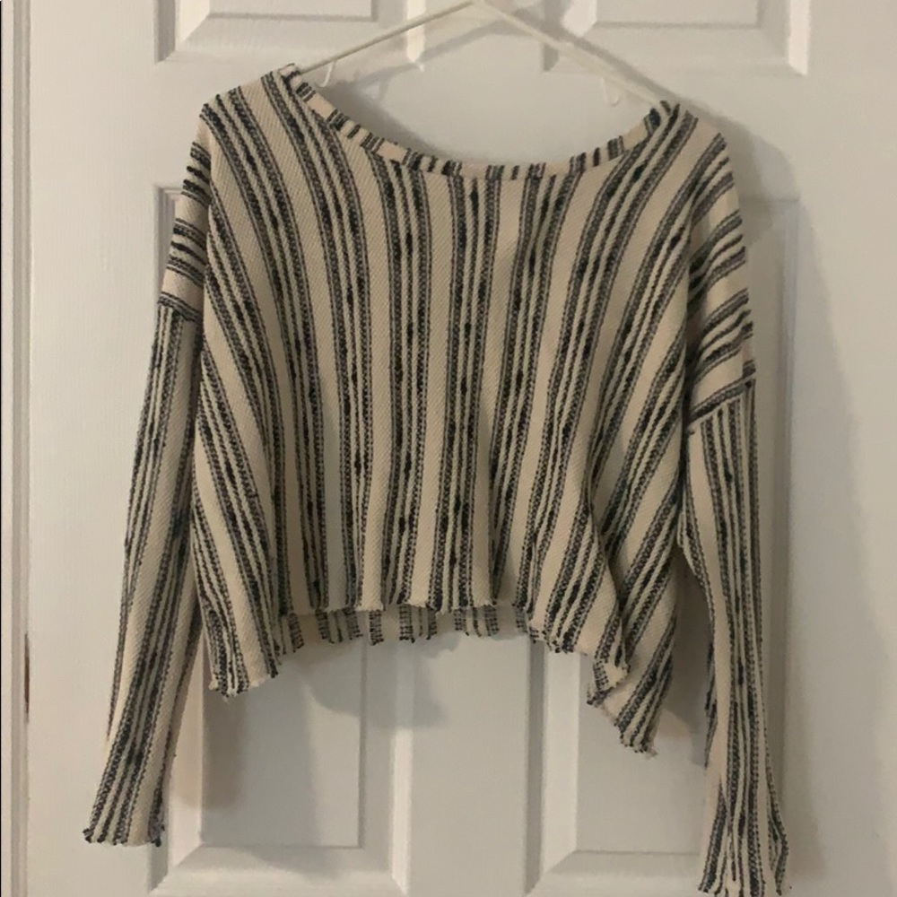 Black and white stripped cropped flowy sweater